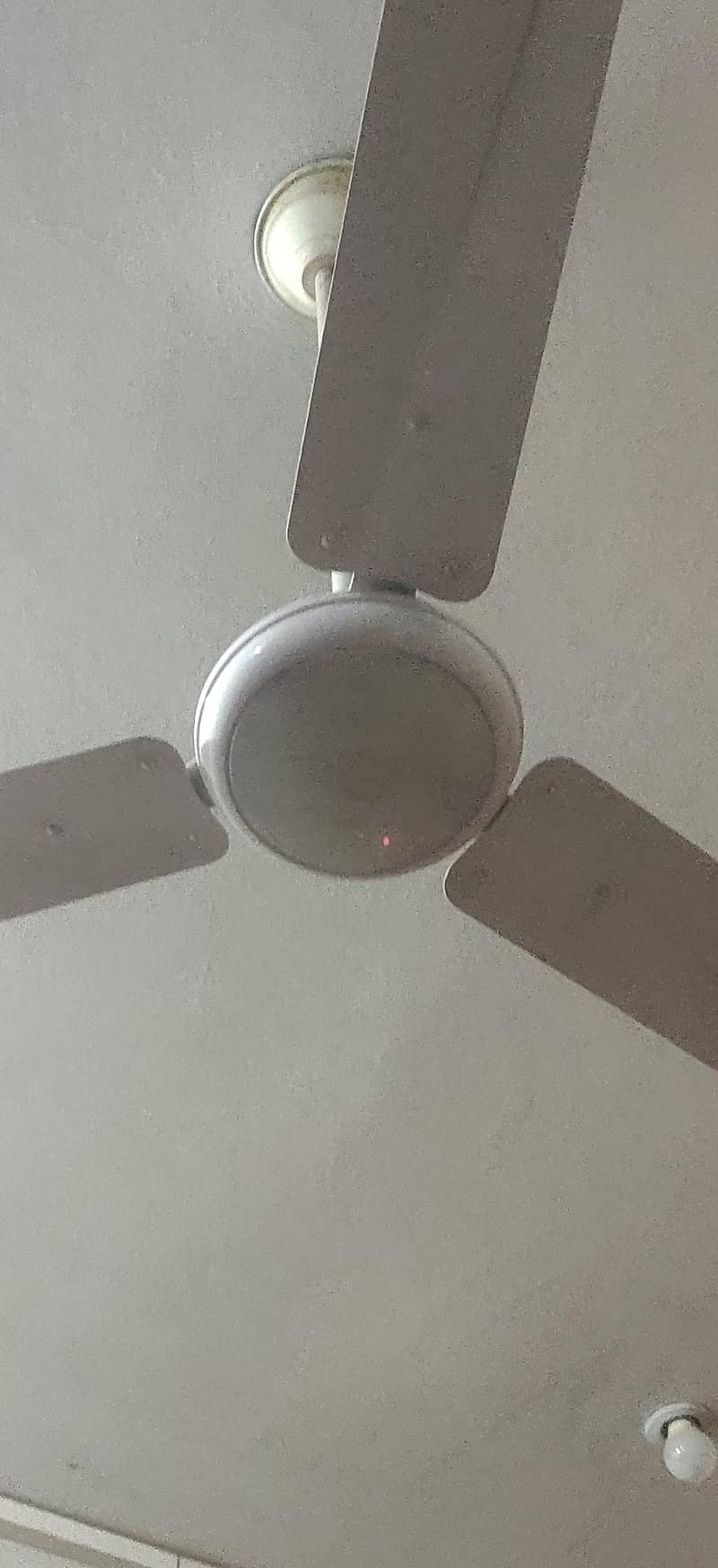 4 No's used Ceiling Fans (GFC) For Sale. - Ceiling Fans - 1109996904