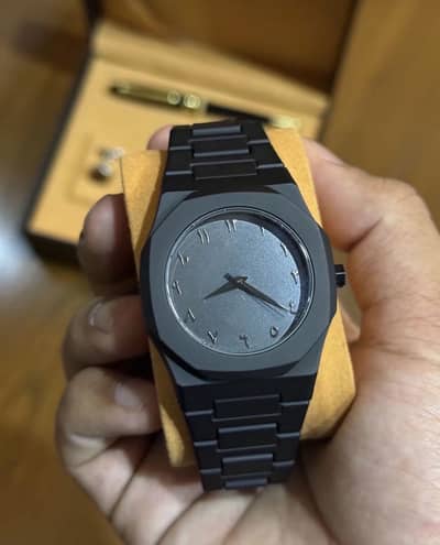 Black and White Aura watch