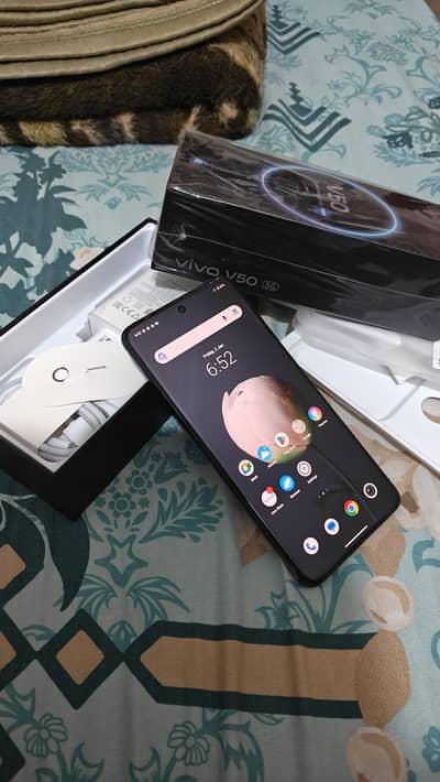 vivo v50 12gb 256gb un used
