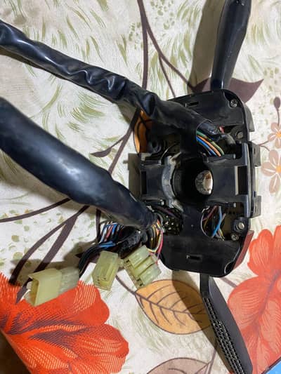 Suzuki cultus 2008 model 100%geniune dandi switch