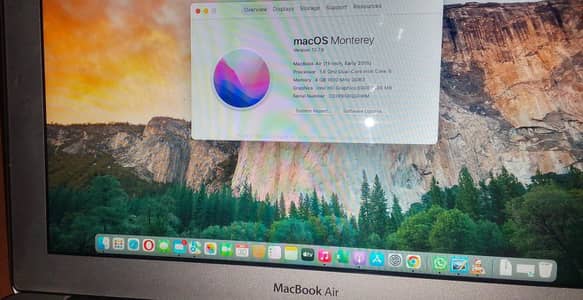 Mac book air 11 inch 2015  4 Gb ram full ok
