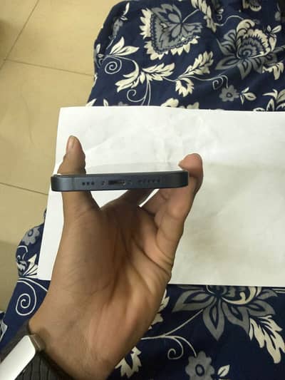 Iphone 12 condition 10 /9 all ok btry hlth 86 trutonr face id ok