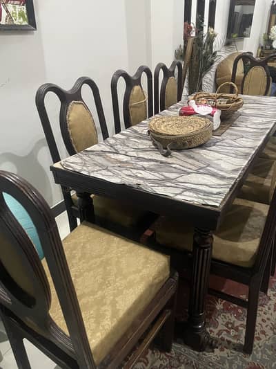 Dining table for sale with 8 chairs