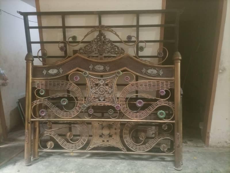 Bed,showcase,Dressing table 2