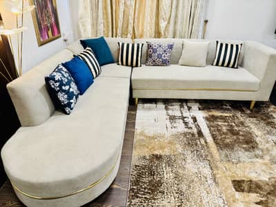 Stylish boucle corner sofa set slightly used