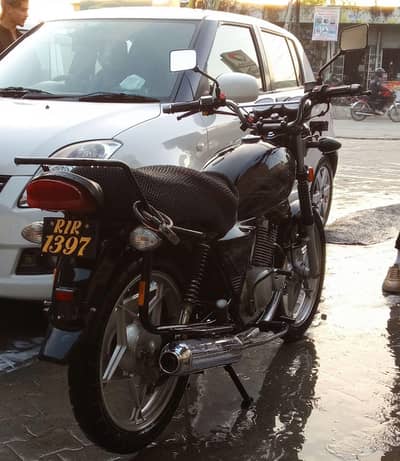 SUZUKI GS 150 SE FOR URGENT SALE IN GENUINE CONDITION.  in