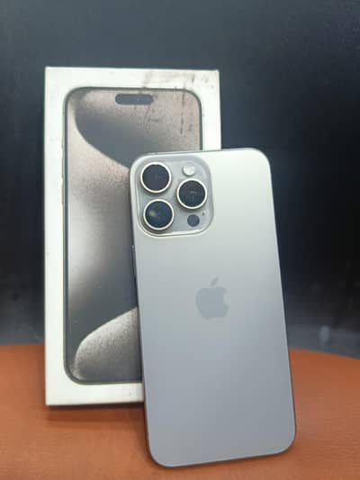 I Phone 15PRRO MAX 256GB NATURAL TATITANIUM