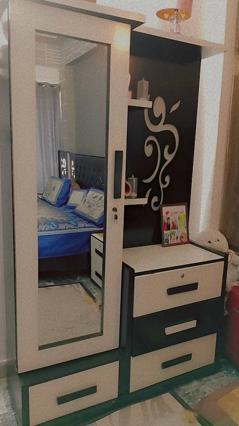 Dressing Table & Bedside Table – Slightly Used 4