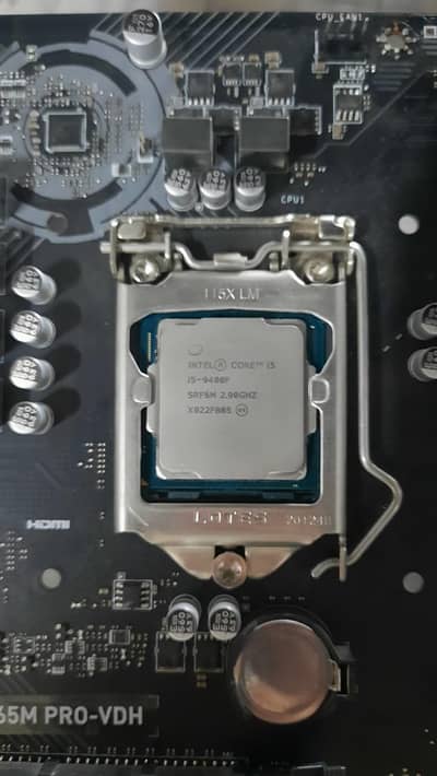 Core I5 9400f Tray and MSI B365M Pro-VDH 4 RAM slots