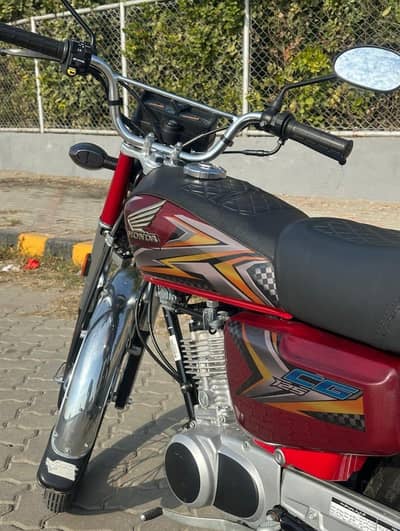 Cg125 Honda 125 2800km 10/10