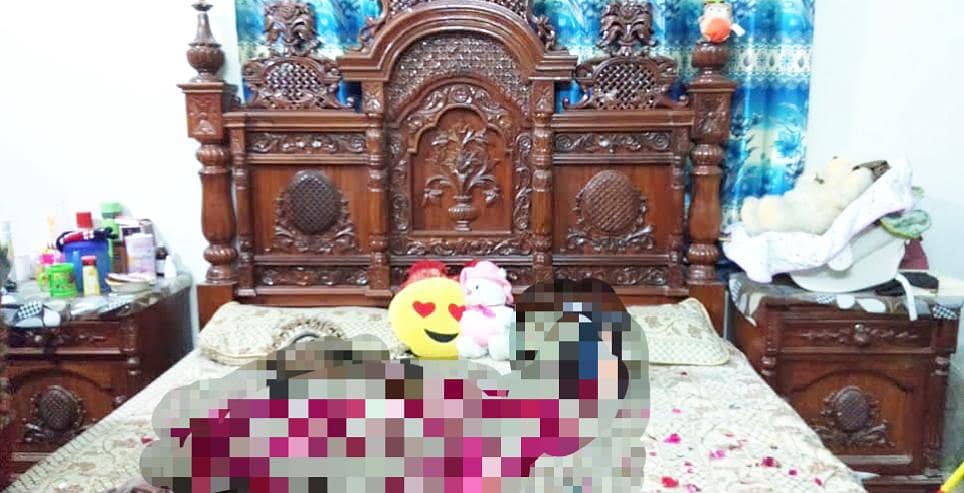 Solid Wood chinyoti  bed set 5