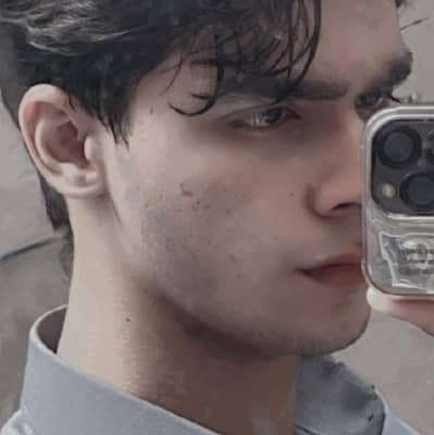 mare naam kashif jamal hn or  mai job dund r hon mojy car drveing ati