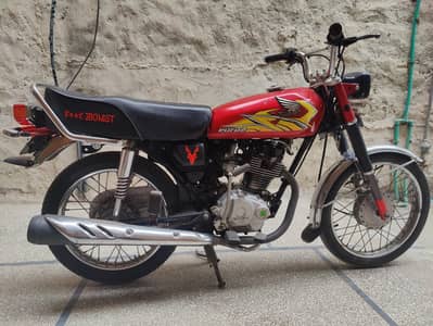 Honda CG125 Euro 2,  (2014 model) Excellent Condition. . .