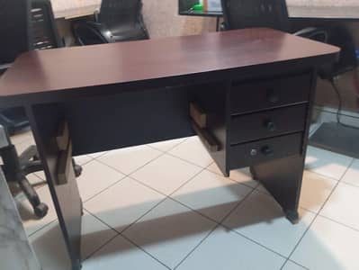 Executive / Receptionist Table