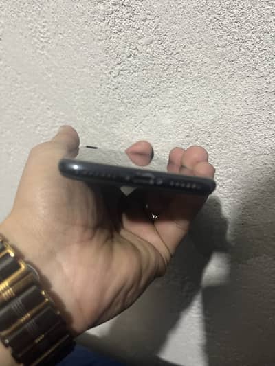 iPhone SE used phone