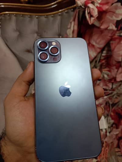 I phone 12 pro max (0316)(4525861) watsapp on