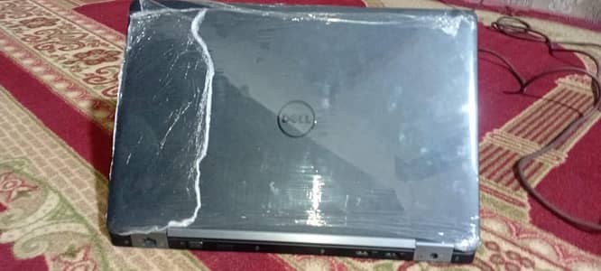 Dell i3 6100U laptop 8 Ram 128 Hard