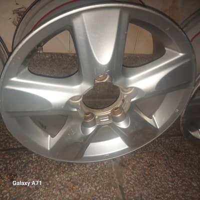 toyota v8 rim 19 inch