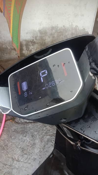 Scooty Metro M6  EM power