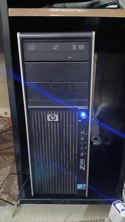 HP Intel Xeon z400 Workstation
