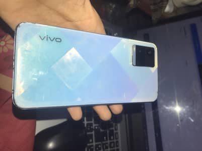 4/64 vivo y21 with box chrge