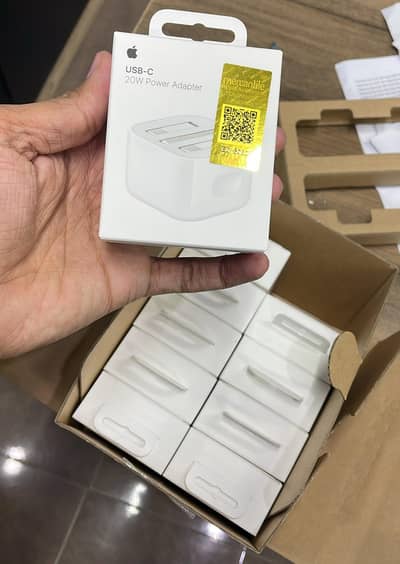 Iphone charger 20w Samsung charger 25w Google Pixels 30W ORG