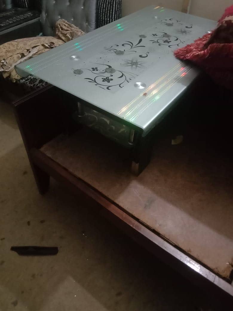 Bed dressing 2 side table sofa window 3