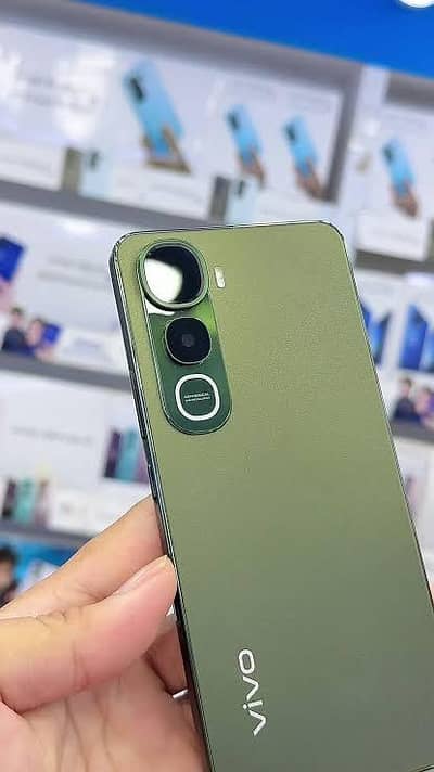 Vivo y400 (8/256 GB ) available with 1 year warranty