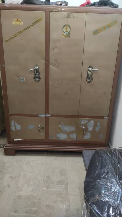 Strong Metal Wardrobe | Large Size | Used but Durable