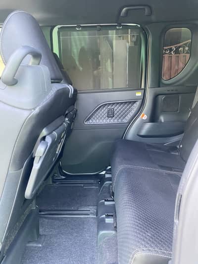 Daihatsu tanto custom rs