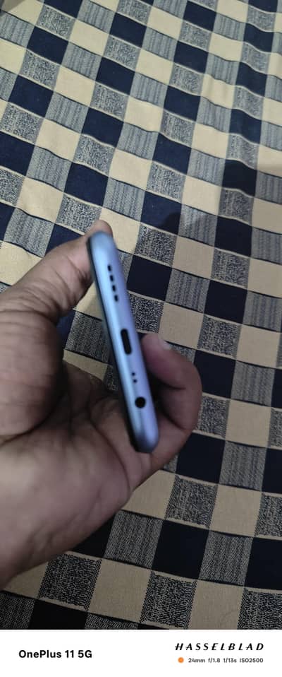 Realme c25 4/128 with box