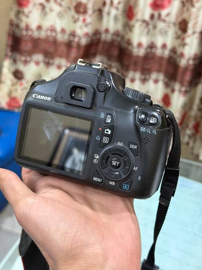 DSLR Canon 1100D