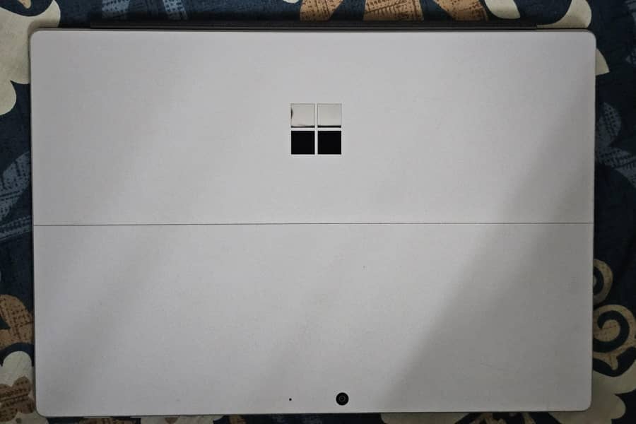 surface pro 7 plus(detachable laptop) 1