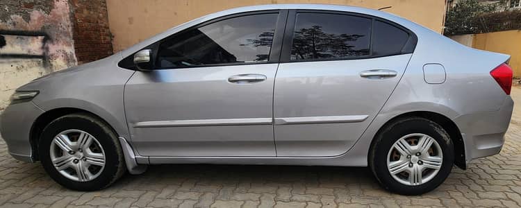 Honda City IVTEC 2020 Total Genuine First Owner