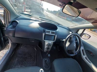 Toyota Vitz 2005/2009 Silver Lahore Registered