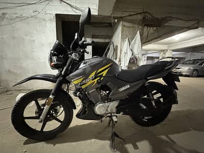Yamaha YBR G