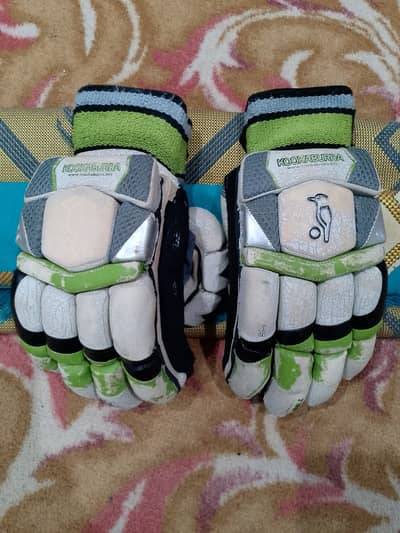 Original kokobura gloves, kit bag, batting pads for sale
