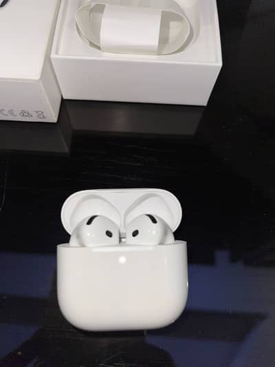Apple AirPods 4 (original)