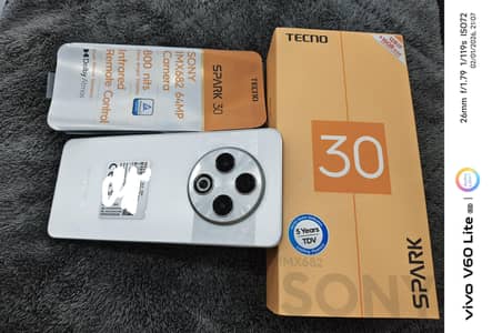 Tecno spark 30 8/128  5000 mah battery 18 Watt fast charger