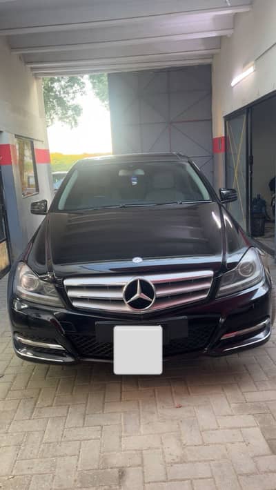 Mercedes Benz  C 180