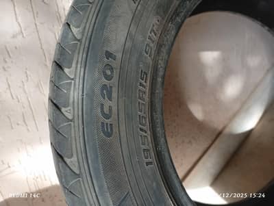 Dunlop tyre slightly used WhatsApp 0345-3352659