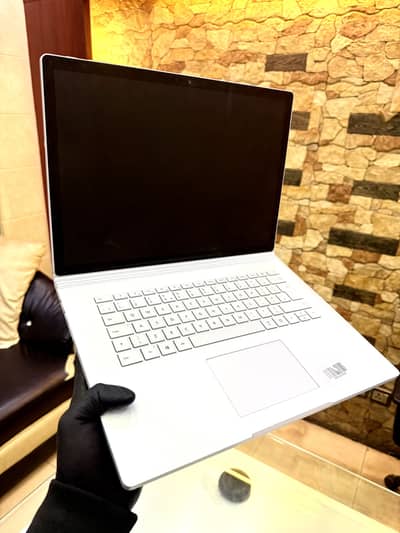 Surface Book i7 8th Gen 2 GB Nvidia GTX 4k Touch 360 & Detachable