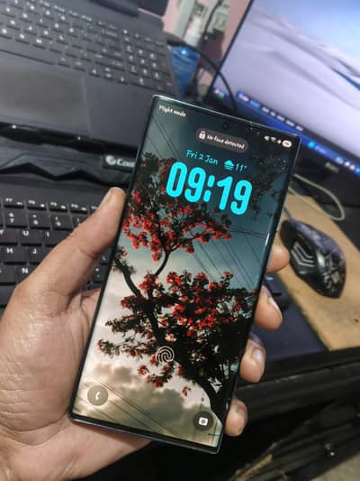 Samsung S22 Ultra - 12/256 GB (NO EXCHANGE)