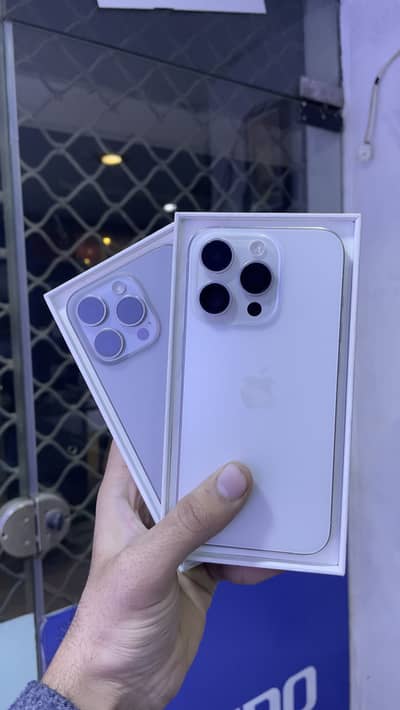 iPhone 15 pro 256GB factory unlock physical eSIM with box cable