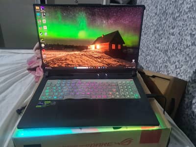 ASUS ROG Strix G814J – Beast Gaming Laptop