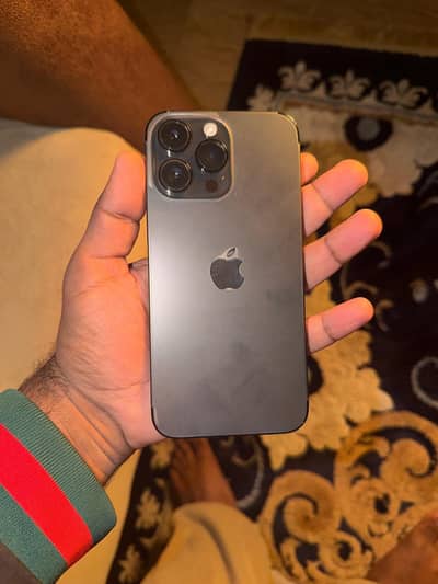 I phone 14 pro max jv