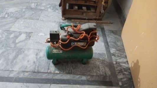 air compressor with stapler gun