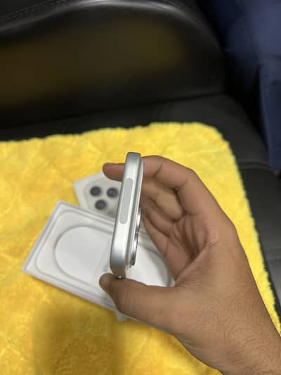 IPHONE 17pro Factory