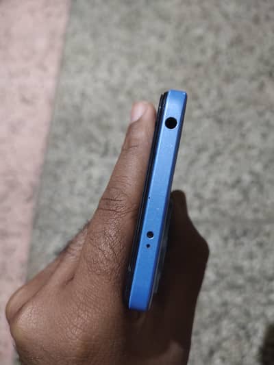 Redmi note 12.8GB. 128GB. all ok bus finger print working mahi krta