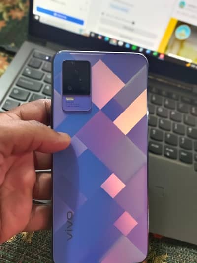 vivo v21e 8 /128.03023380212